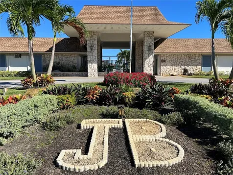 12020 Iguana Bay Boynton Beach FL 33436