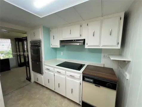 12020 Iguana Bay Boynton Beach FL 33436