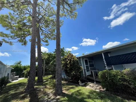 12020 Iguana Bay Boynton Beach FL 33436