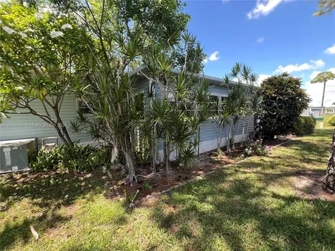 12020 Iguana Bay Boynton Beach FL 33436