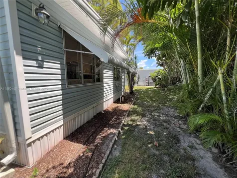 12020 Iguana Bay Boynton Beach FL 33436