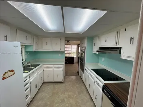 12020 Iguana Bay Boynton Beach FL 33436