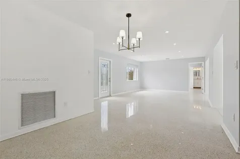 8601 NW 185th Terrace Hialeah FL 33015