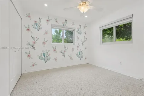 8601 NW 185th Terrace Hialeah FL 33015