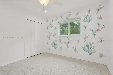 8601 NW 185th Terrace Hialeah FL 33015