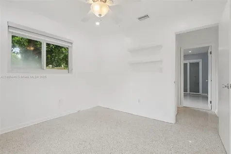 8601 NW 185th Terrace Hialeah FL 33015