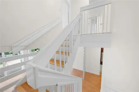 9785 NW 45th Lane Doral FL 33178