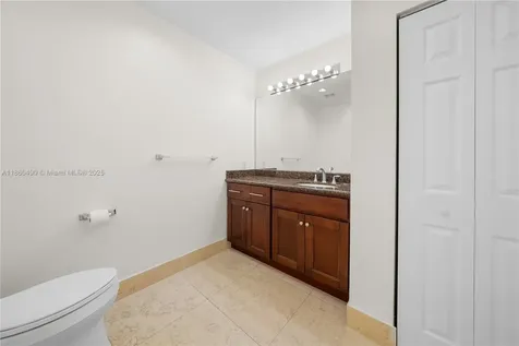 9785 NW 45th Lane Doral FL 33178