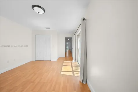 9785 NW 45th Lane Doral FL 33178