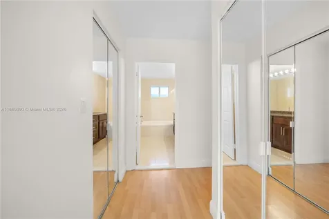 9785 NW 45th Lane Doral FL 33178