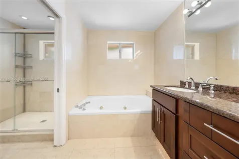 9785 NW 45th Lane Doral FL 33178