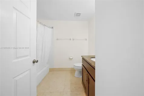 9785 NW 45th Lane Doral FL 33178