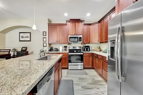 12794 SW Lake Fern Circle Port St. Lucie FL 34987