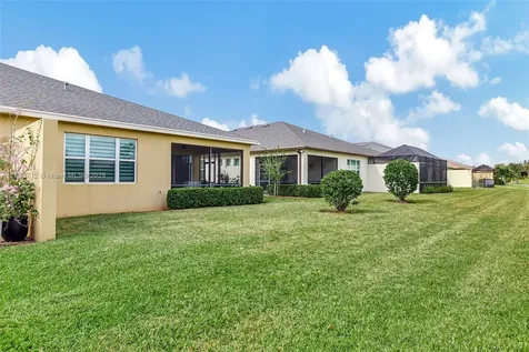 12794 SW Lake Fern Circle Port St. Lucie FL 34987