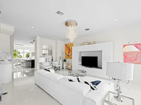 10509 NW 66th Street Doral FL 33178