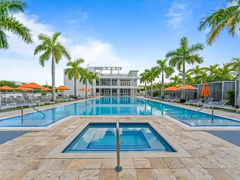 10509 NW 66th Street Doral FL 33178