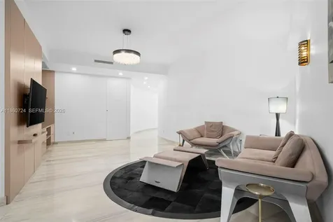 18555 Collins Avenue Sunny Isles Beach FL 33160