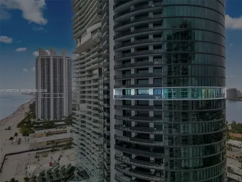 18555 Collins Avenue Sunny Isles Beach FL 33160