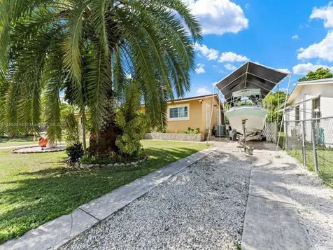 545 NW 10th Street Homestead FL 33030