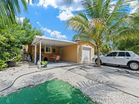 545 NW 10th Street Homestead FL 33030