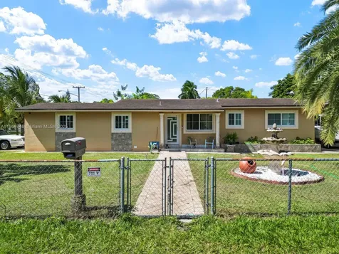 545 NW 10th Street Homestead FL 33030