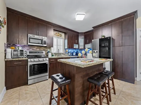 545 NW 10th Street Homestead FL 33030