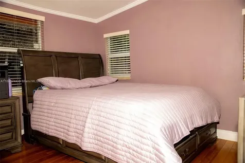2081 NW 104th Street Miami FL 33147