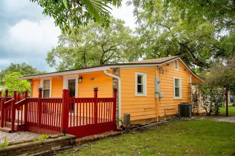 2081 NW 104th Street Miami FL 33147