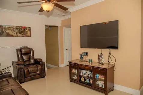 2081 NW 104th Street Miami FL 33147