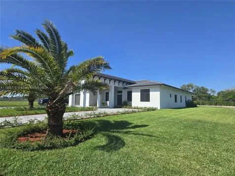 23840 SW 209th Place Homestead FL 33031