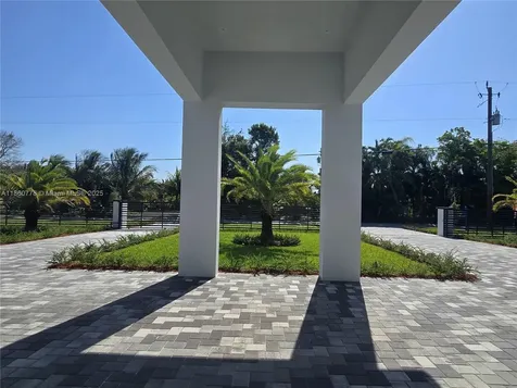 23840 SW 209th Place Homestead FL 33031