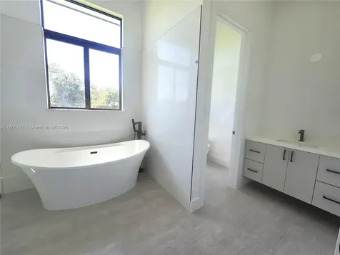23840 SW 209th Place Homestead FL 33031