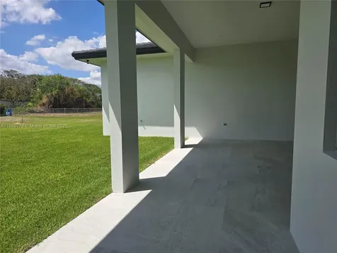 23840 SW 209th Place Homestead FL 33031