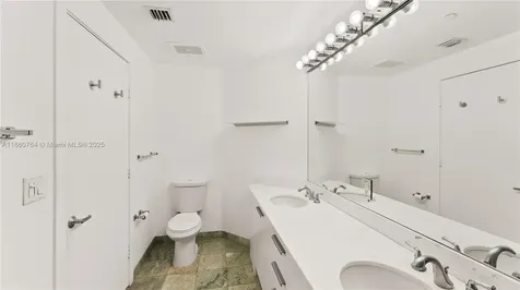 1050 Brickell Avenue Miami FL 33131