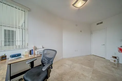 19900 E Country Club Drive Aventura FL 33180