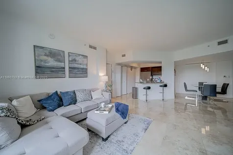 19900 E Country Club Drive Aventura FL 33180