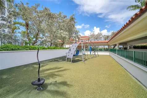 19900 E Country Club Drive Aventura FL 33180