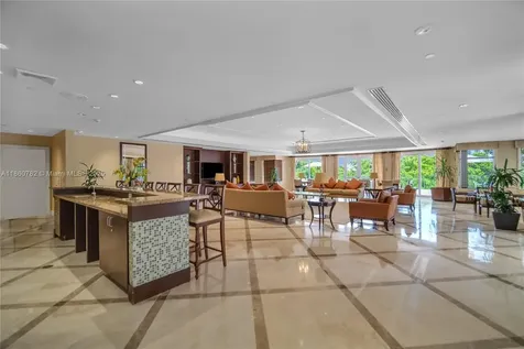 19900 E Country Club Drive Aventura FL 33180