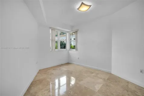 19900 E Country Club Drive Aventura FL 33180