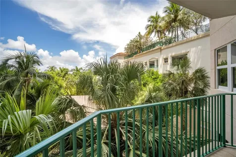 19900 E Country Club Drive Aventura FL 33180