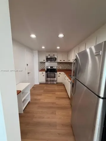 150 SE 25th Road Miami FL 33129