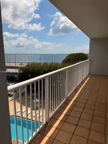 150 SE 25th Road Miami FL 33129
