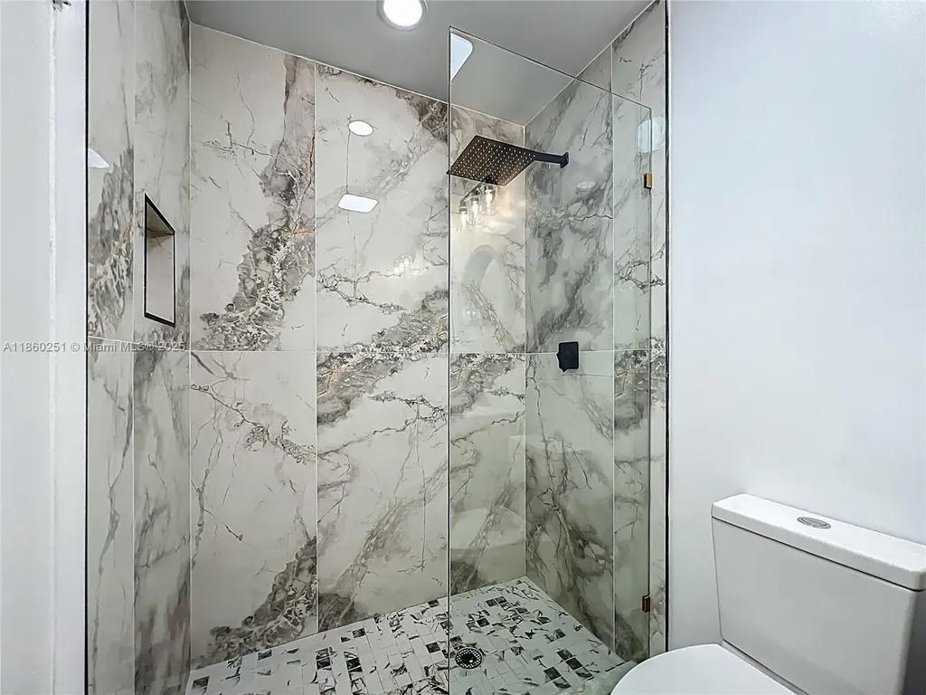 8781 S Lakeshore Drive Floral City Other City - In The State Of Florida FL 34436