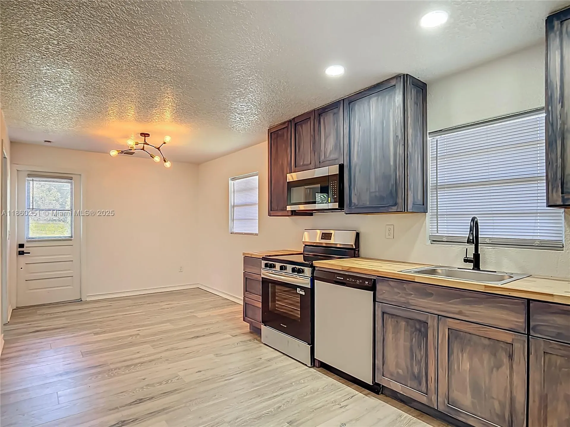 8781 S Lakeshore Drive Floral City Other City - In The State Of Florida FL 34436
