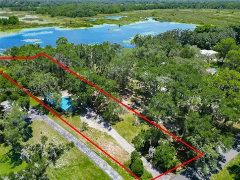 8781 S Lakeshore Drive Floral City Other City - In The State Of Florida FL 34436