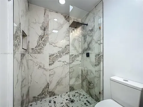 8781 S Lakeshore Drive Floral City Other City - In The State Of Florida FL 34436