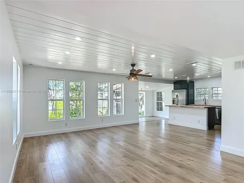 8781 S Lakeshore Drive Floral City Other City - In The State Of Florida FL 34436
