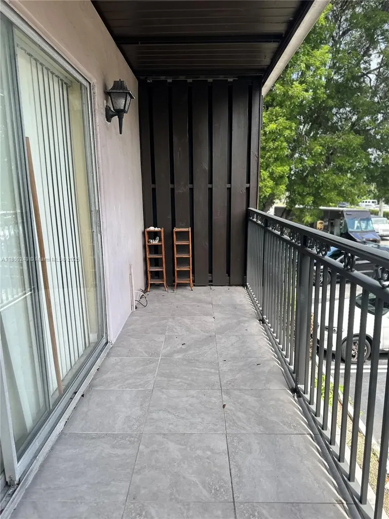 2313 NE 2nd Street Pompano Beach FL 33062