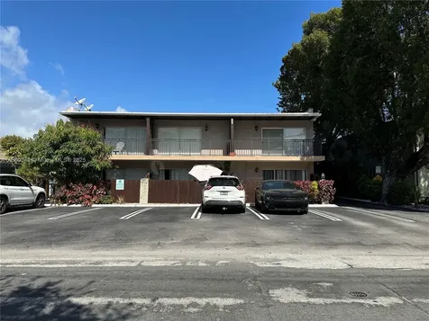 2313 NE 2nd Street Pompano Beach FL 33062