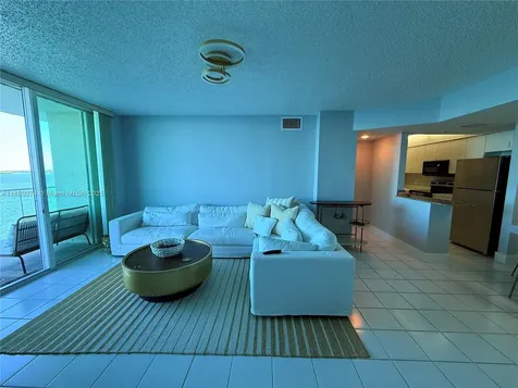 800 Claughton Island Drive Miami FL 33131